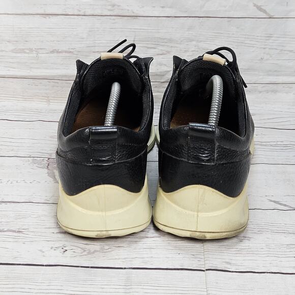 Ecco Soft 7 Men Size US 10 EU 44 Sneaker Shoes Black Leather Comfort Dress Shoes - Picture 4 of 7